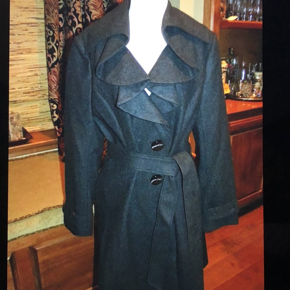 NEW Boston Proper Sophisticated Ruffled Coat Belt - Picture 2 of 9